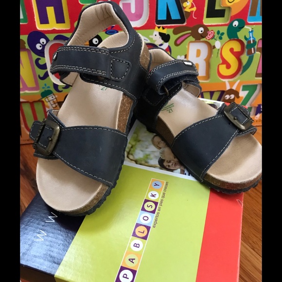 boys sandals size 9